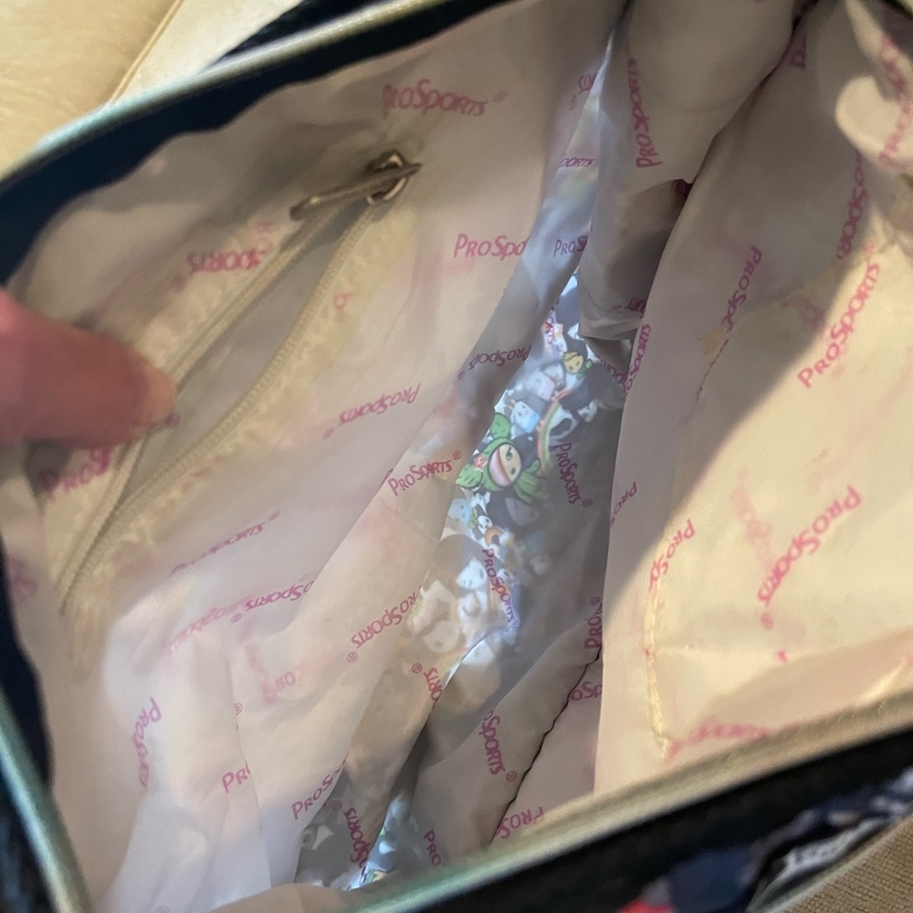 ProSports Flower Spring purse - Picture 5 of 10